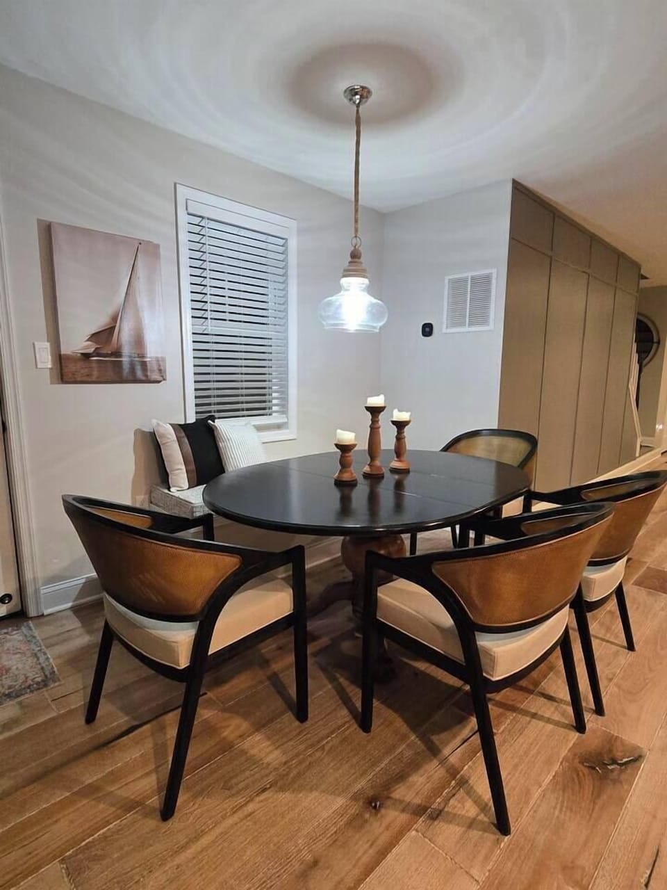 Eat in kitchen 