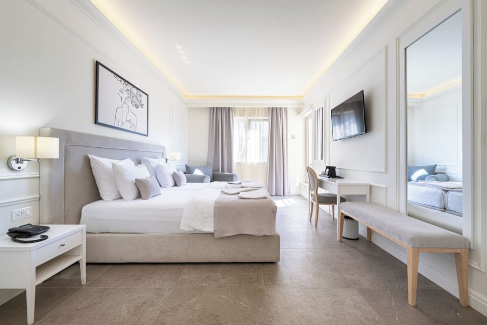 Standard Double or Twin Room | Egyptian cotton sheets, premium bedding, memory foam beds, minibar