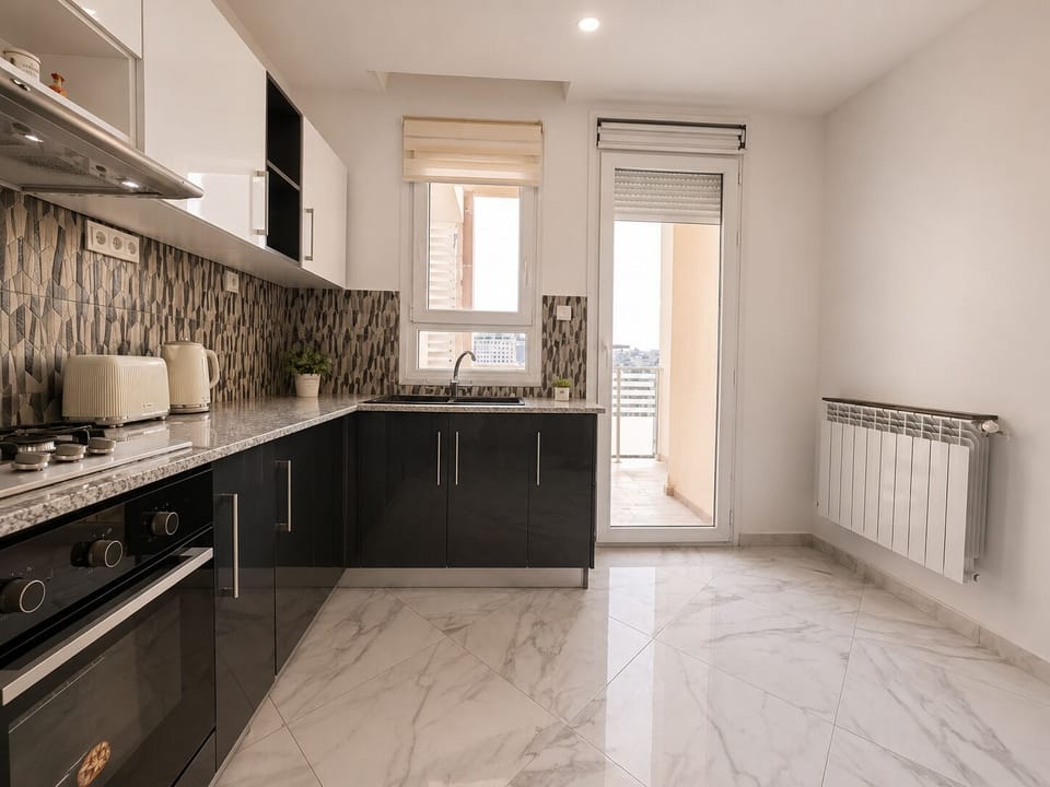 Apartment, Balcony | Private kitchen | Fridge, microwave, oven, stovetop