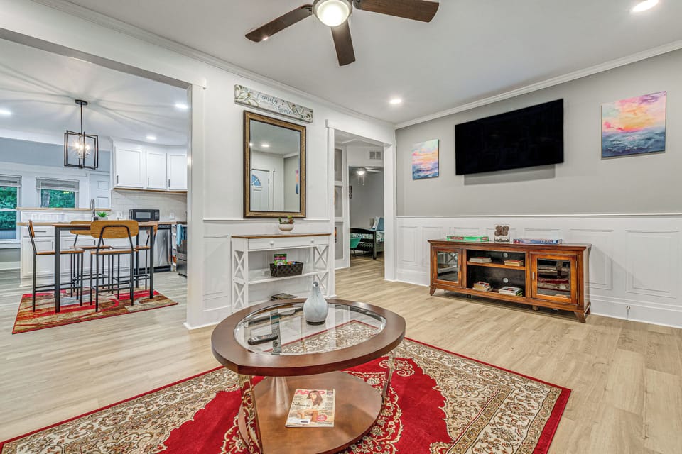 House (2 Bedrooms) | Interior