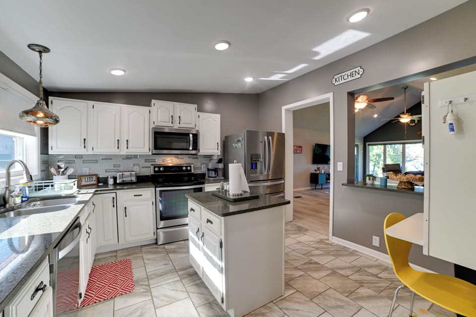 House (3 Bedrooms) | Interior