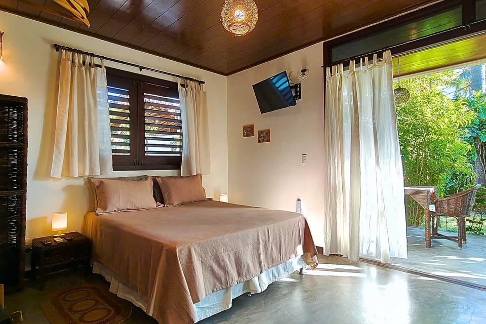Luxury Triple Room, Air conditioning, Garden View | In-room safe, free WiFi