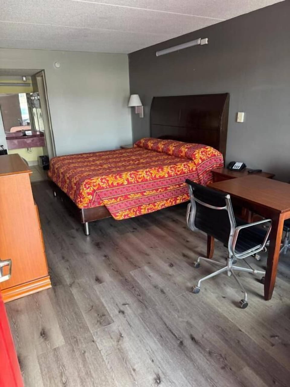 Single Room | Free WiFi