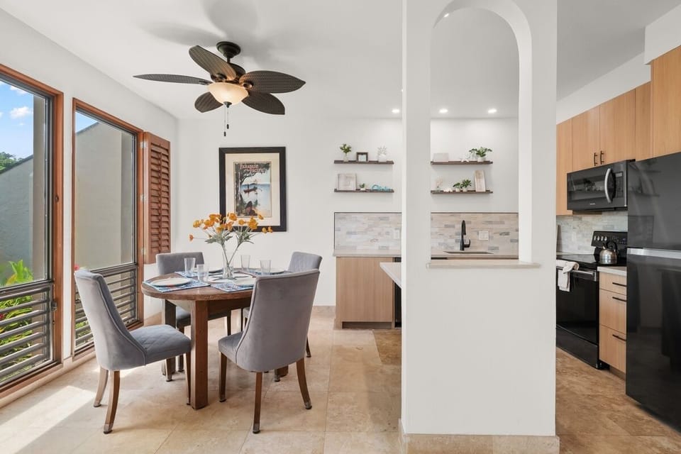 Condo, 1 Bedroom | Dining
