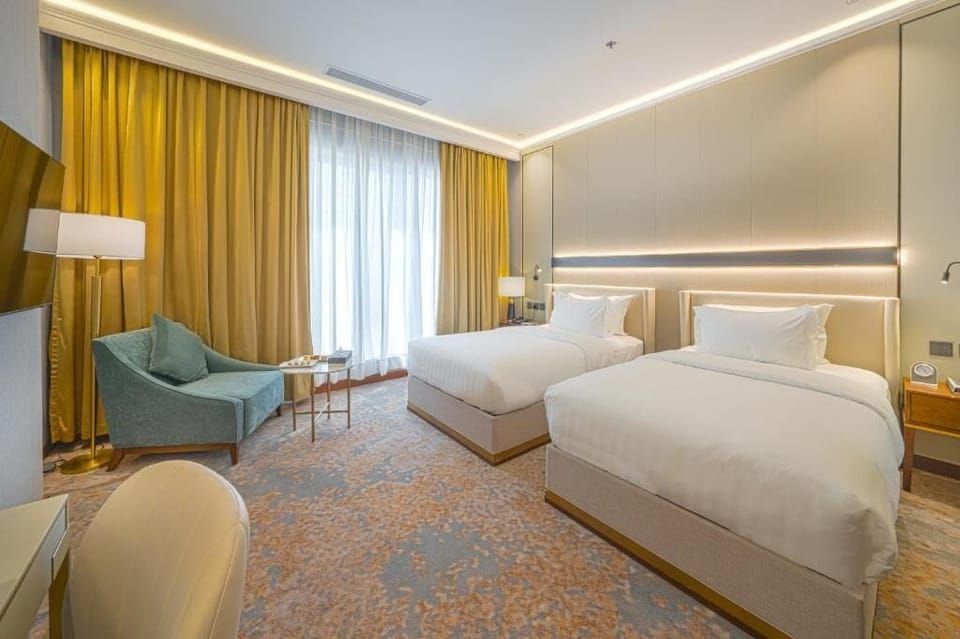 Standard Twin Room, City View | In-room safe, soundproofing, iron/ironing board, free WiFi