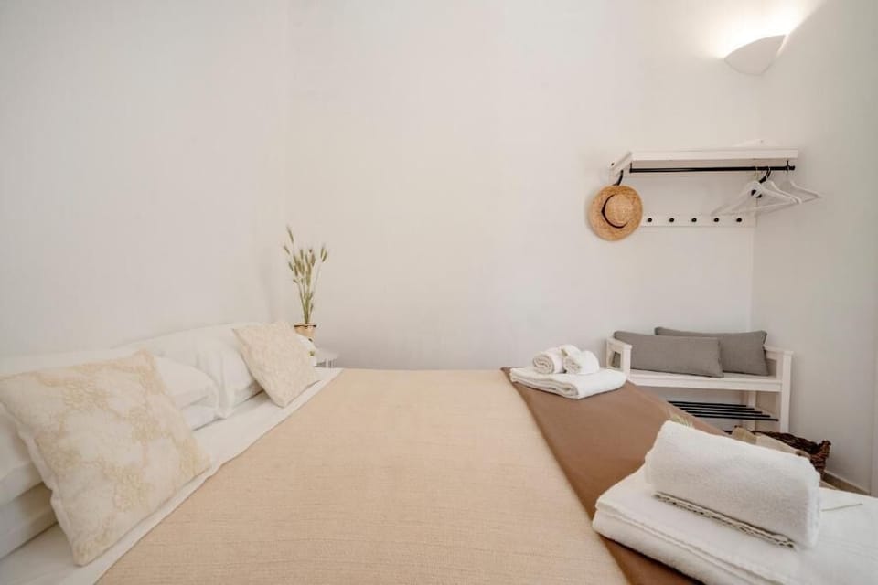 Standard Room, City View | In-room safe, free WiFi