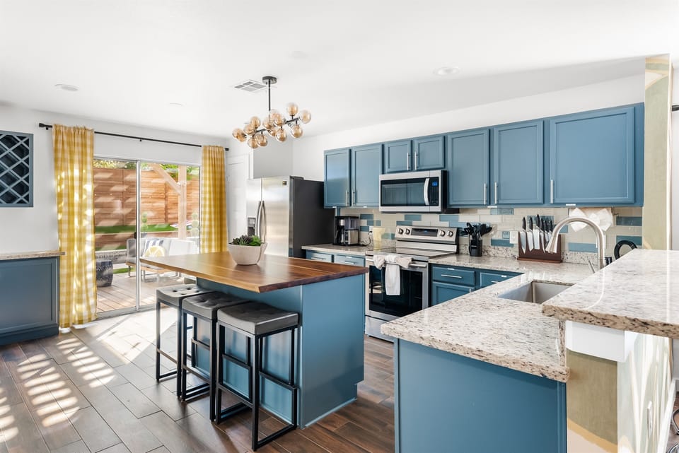 Gorgeous kitchen with island