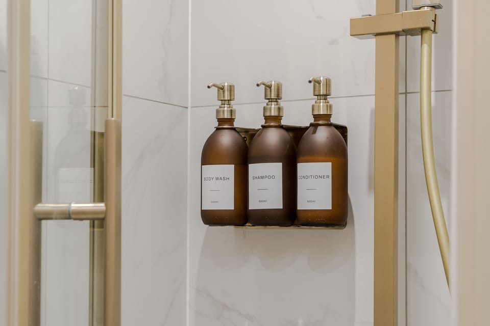 Bathroom amenities