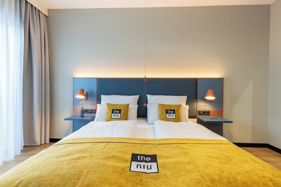 Room, 1 Queen Bed, Accessible (Up to 3 Adults)