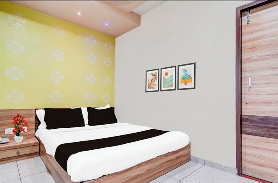 Standard Double Room | Desk, free WiFi