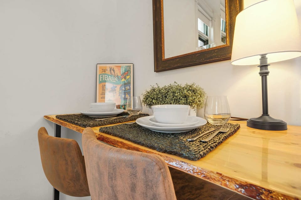 Seating table for 2