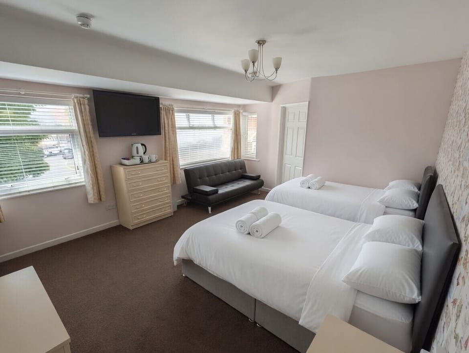Family Room, Ensuite