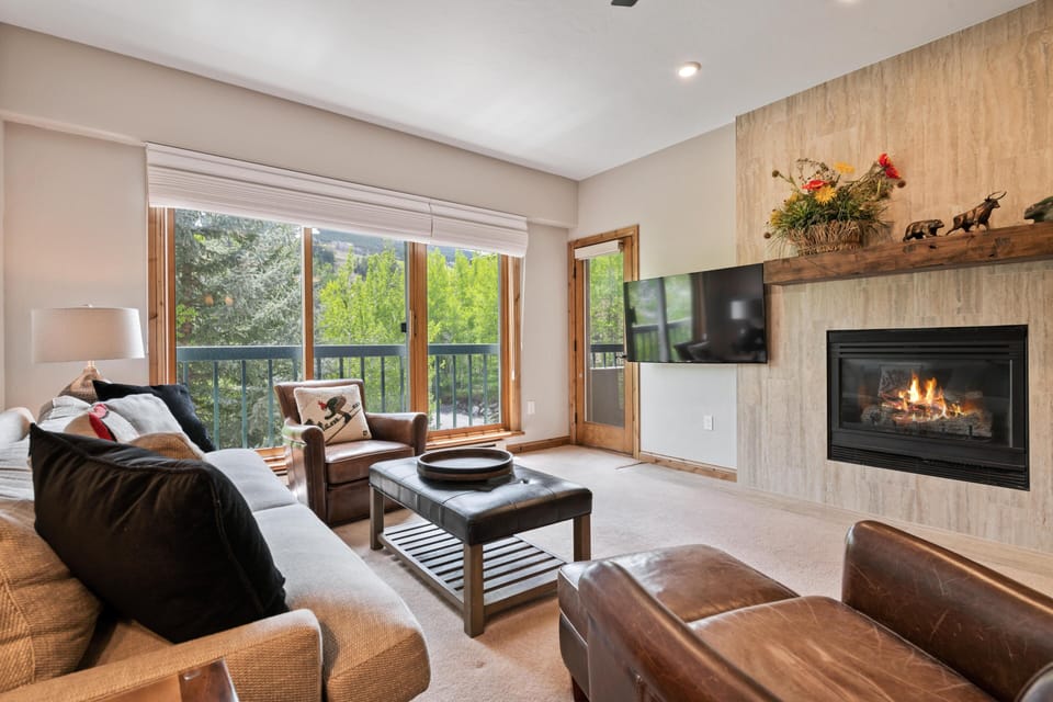 Condo, Multiple Beds (Borders Lodge U308 3BD Beaver Creek S) | Living area