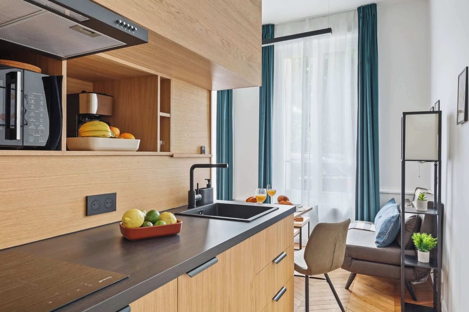 The kitchen is fully equipped to prepare a simple meal 