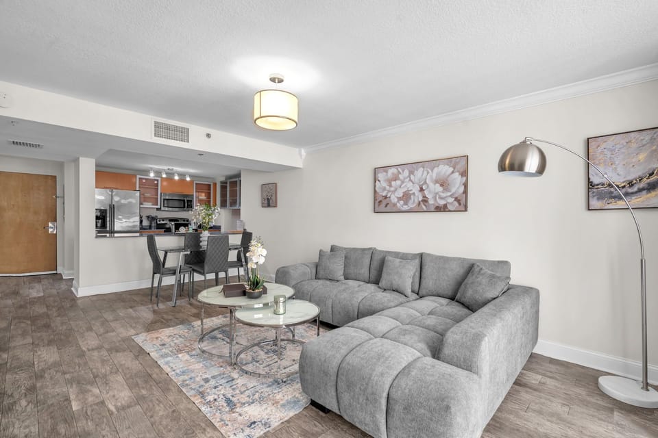 Apartment, Balcony, Partial Sea View | Living area