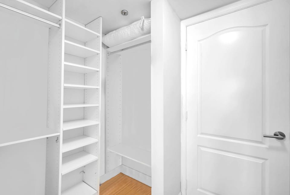 Apartment, Balcony, Partial Sea View | Interior