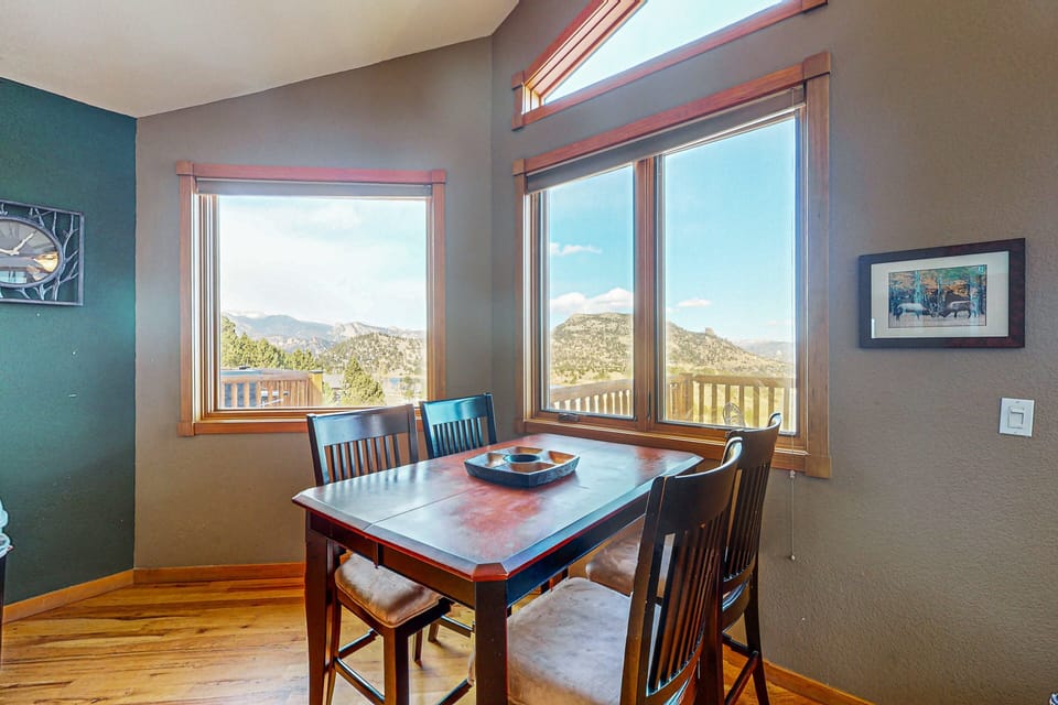 House, Multiple Beds, Mountain View (Tranquil Trails Lodge) | 2 bedrooms, individually decorated, individually furnished, bed sheets