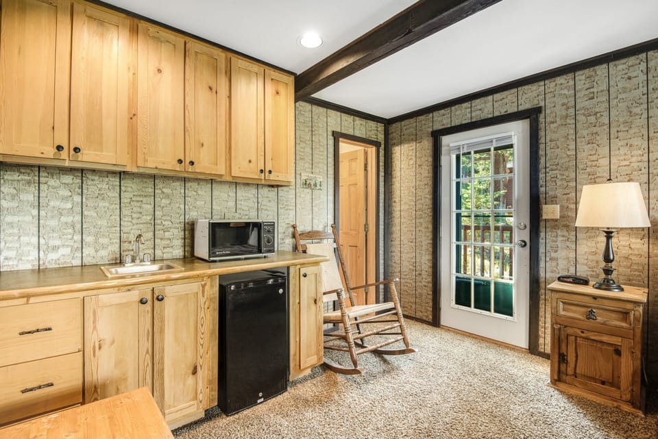 Cabin, Multiple Beds, Mountain View (Lodge Haus) | Interior