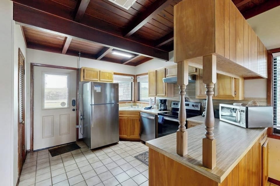 Cottage, Multiple Beds (Little House on LBJ) | Private kitchen
