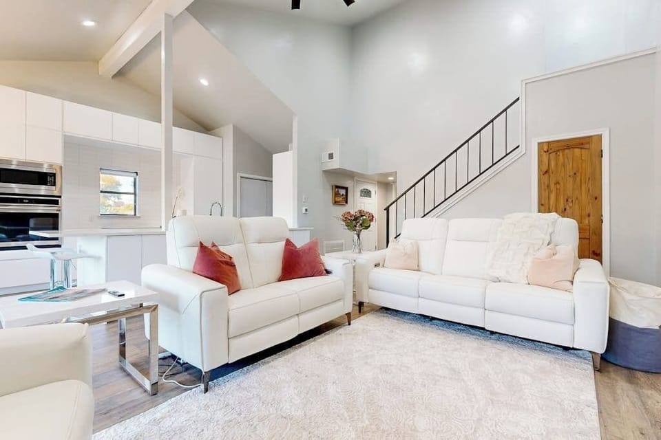 Condo, Multiple Beds (Way to the Bay) | Living area