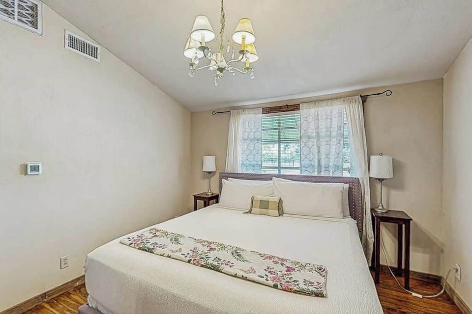 Condo, 1 King Bed, Fireplace, Garden View (Historic Rocky Hill - Champagne Suite) | 1 bedroom, individually decorated, individually furnished, bed sheets
