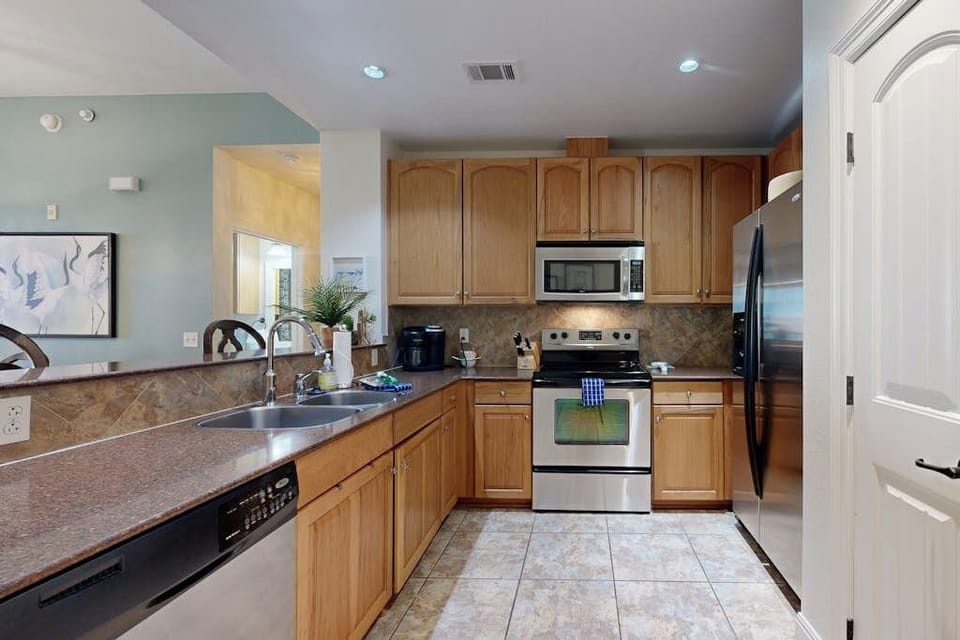 Condo, Multiple Beds, Pool View (The Waters Condo Building 2 ) | Private kitchen