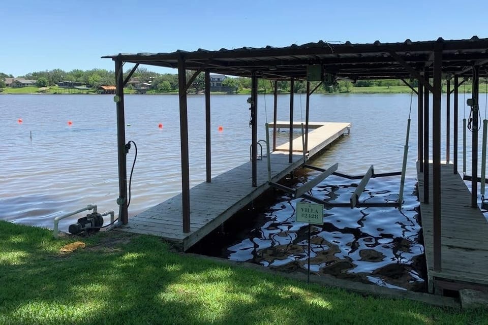 Dock