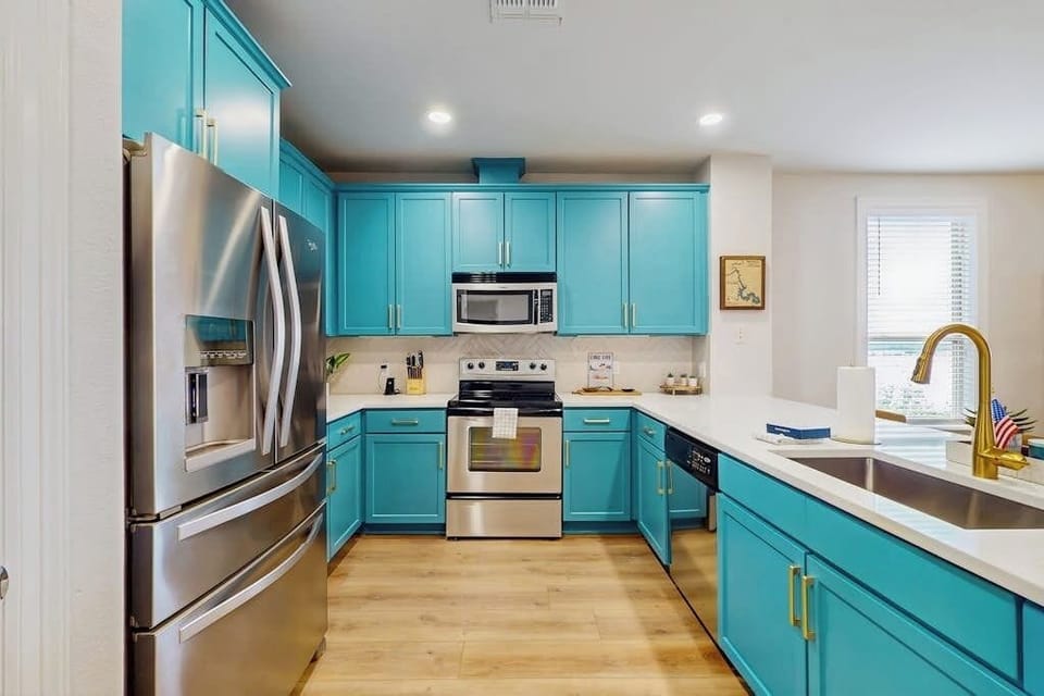 Condo, Multiple Beds, Pool View (The Waters Condo - Lakefront Oasis) | Private kitchen