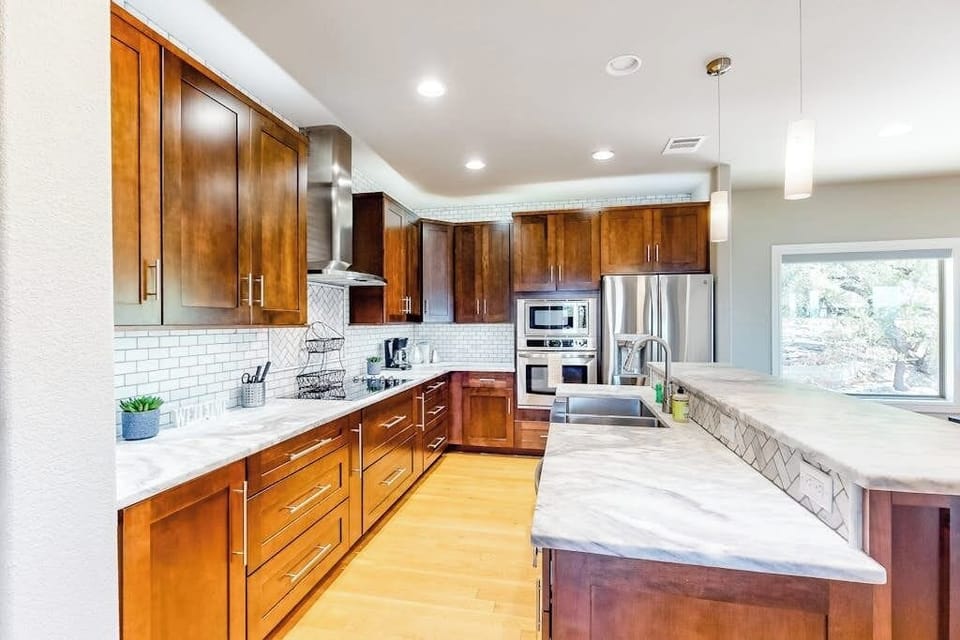 House, Multiple Beds (Lago Vista Retreat) | Private kitchen