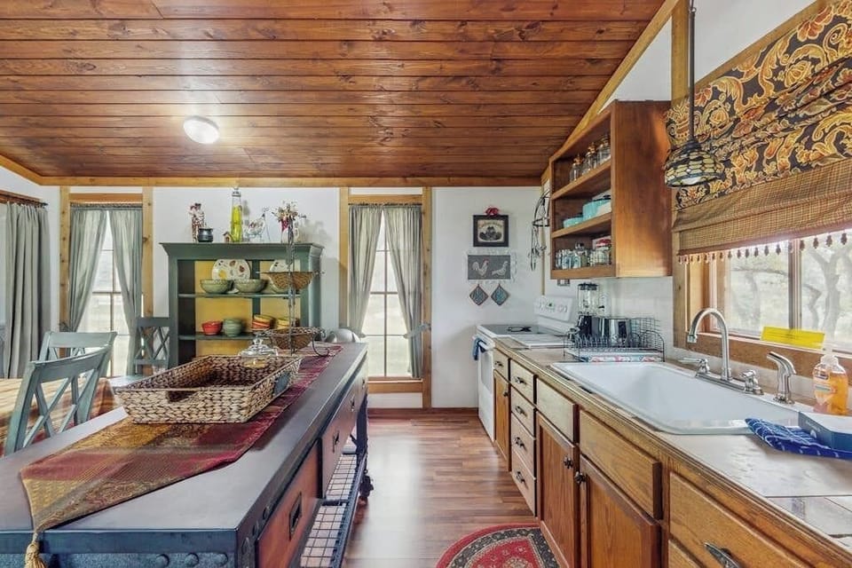 Cabin, 1 King Bed with Sofa bed, Patio (Seahorse Cove) | Private kitchen