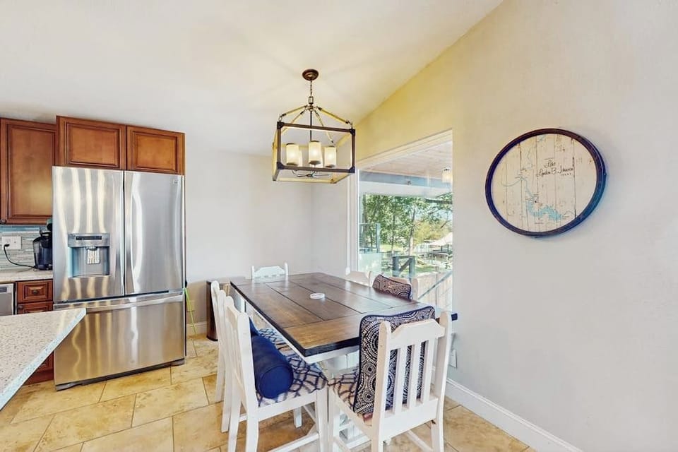 House, Multiple Beds (Granite Getaway) | 4 bedrooms, individually decorated, individually furnished, bed sheets
