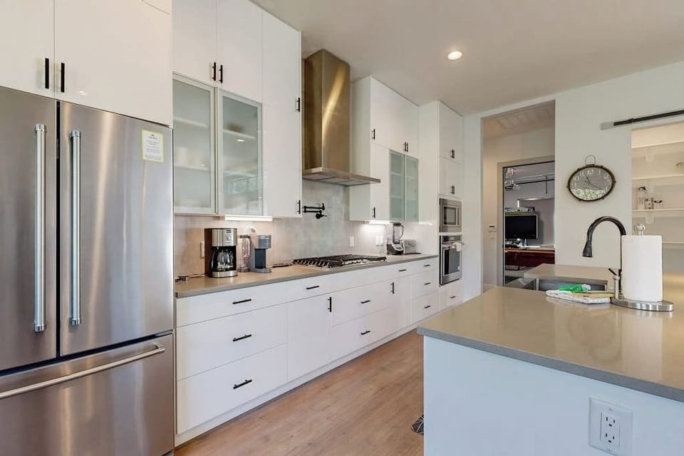 House, Multiple Beds, Garden View (The Desert Rose) | Private kitchen