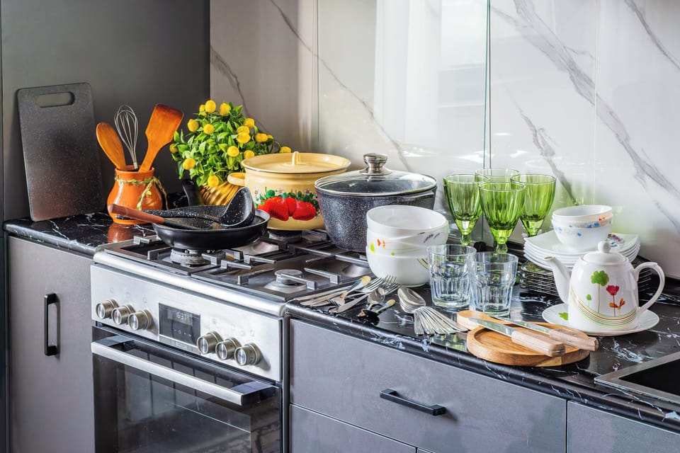 Fridge, microwave, oven, stovetop