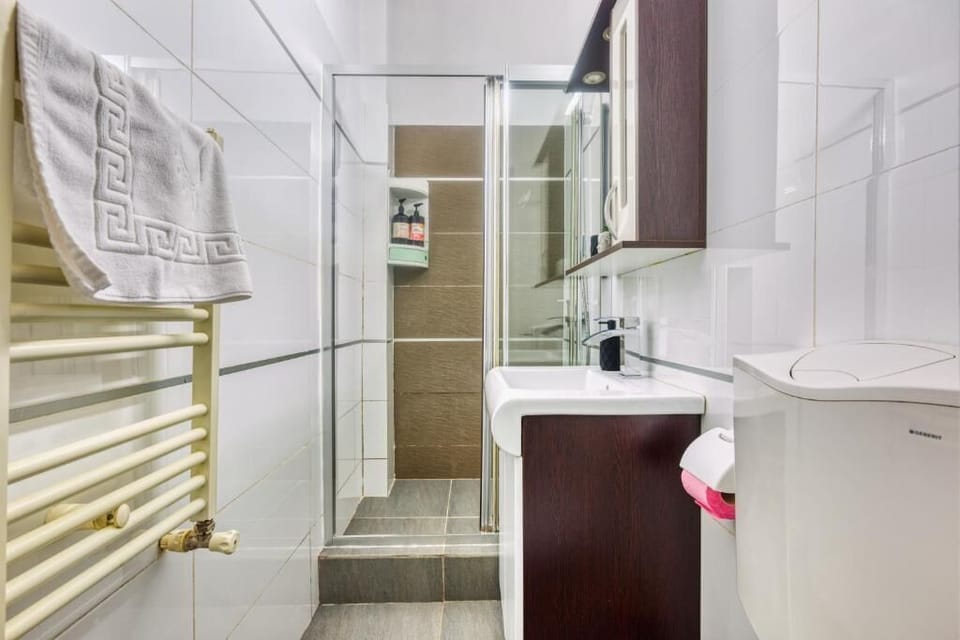 Quiet Studio Old Town - Pumo Properties Apartment in Bucharest