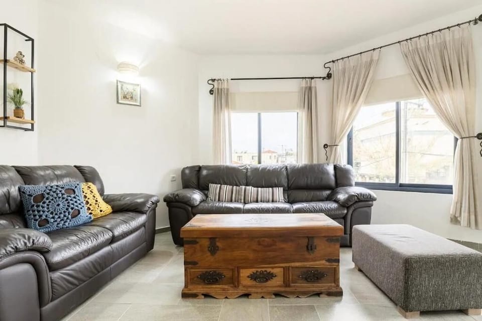 Apartment, Balcony | Living area