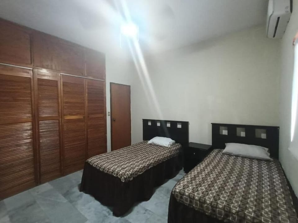 House, Balcony | WiFi (free)