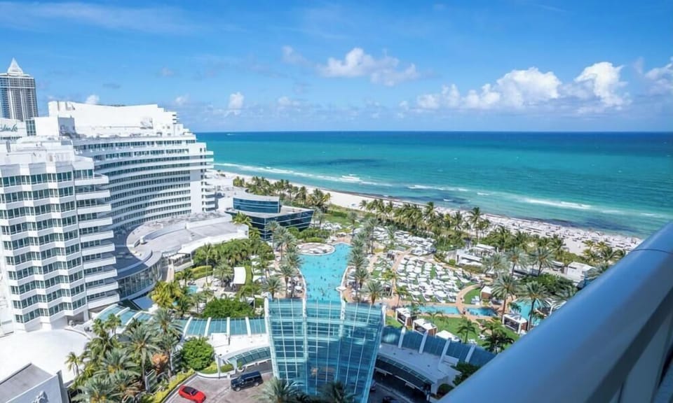 "Amazing hosts and beautiful suite/view!" -Rebecca S.