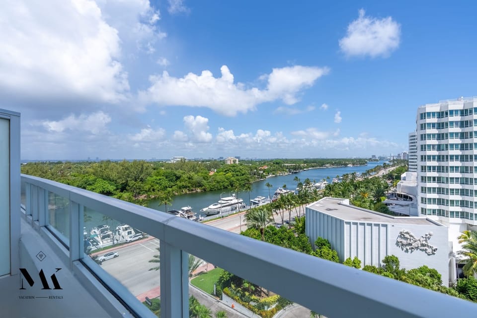 "Beautiful views from the balcony.  Perfect location for day and evening. Excellent communication smooth process!" -Kristina Z.