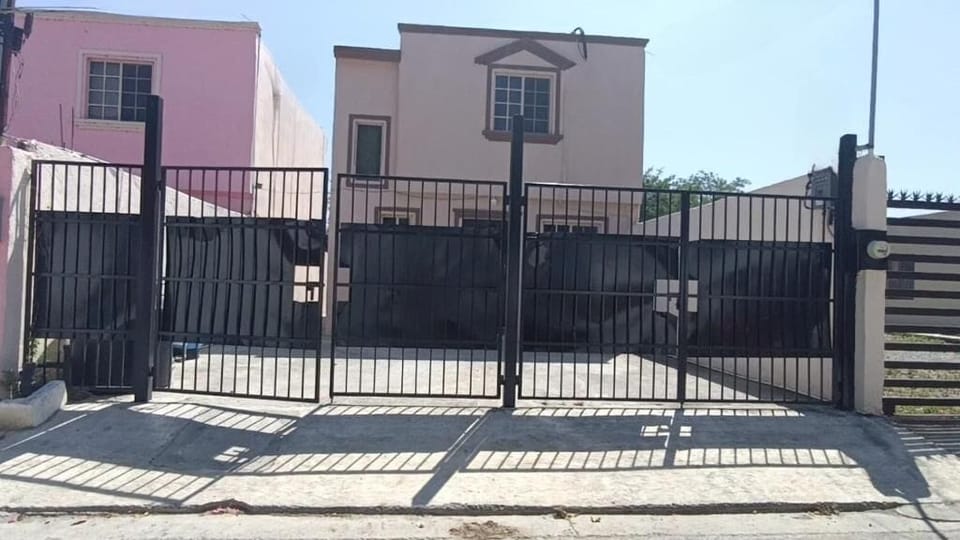 House | Property grounds