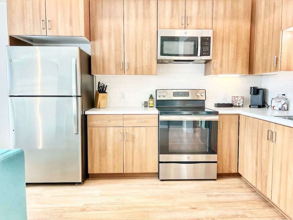 Fully Equipped Modern Kitchen 🍳🏡