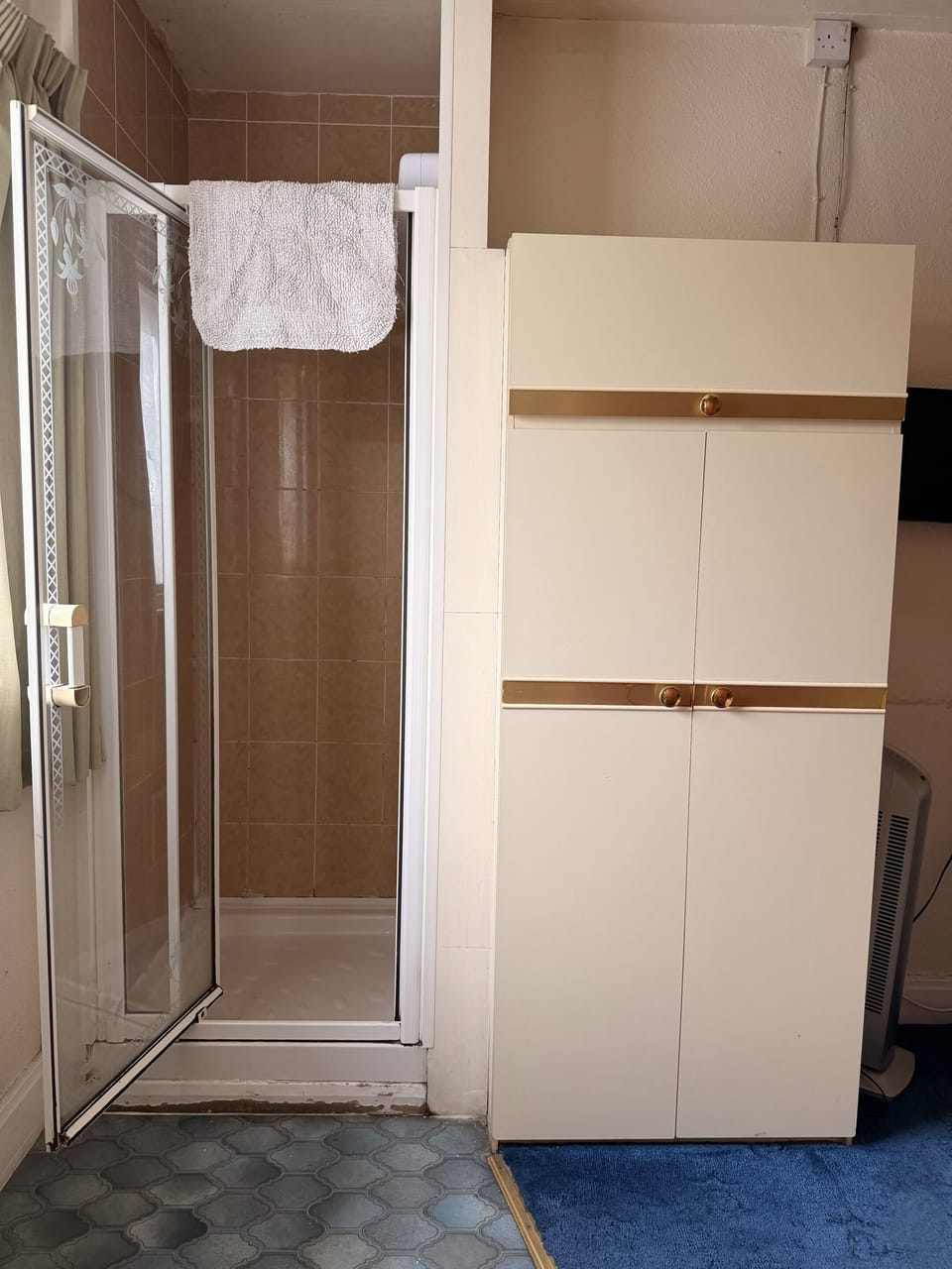 Comfort Double Room, Ensuite, Garden View | Bathroom