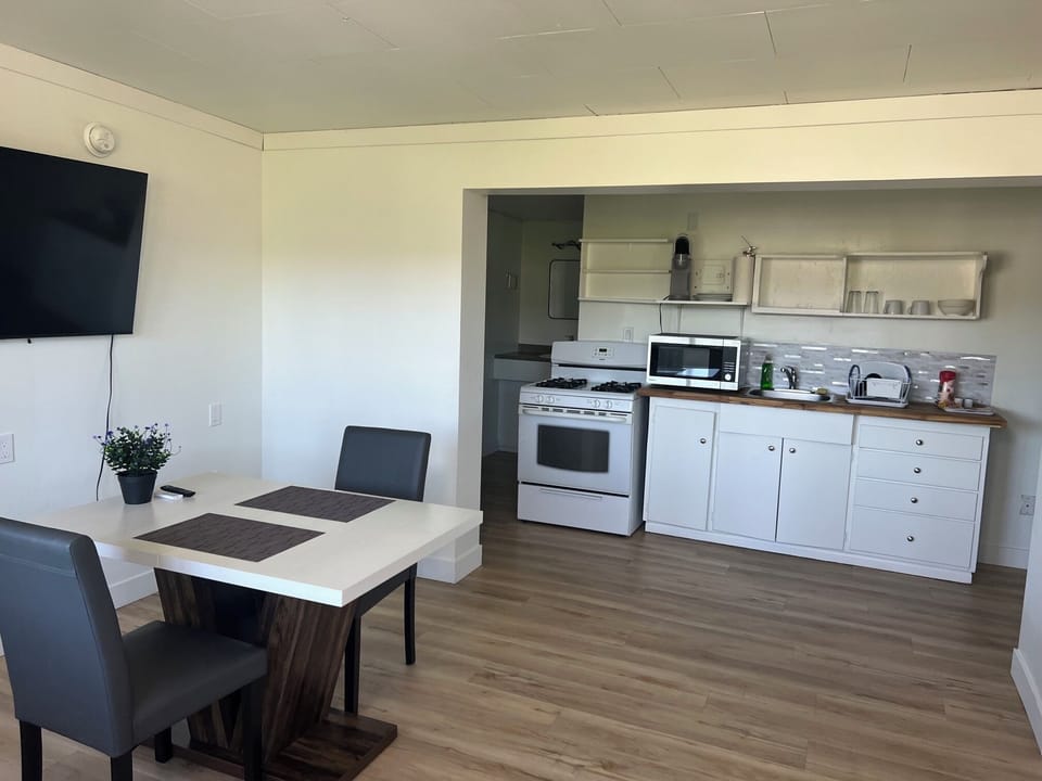 Full-size fridge, microwave