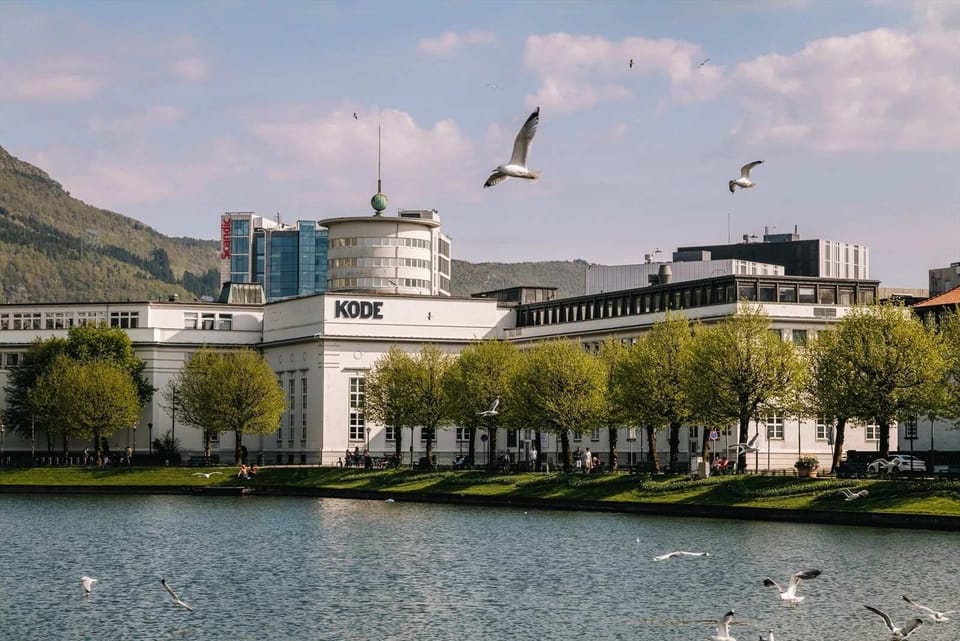 Kode Art museum seen from Byparken and Lille Lungegård lake. 