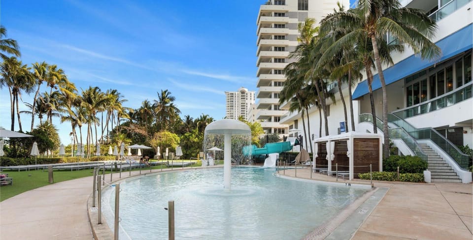 7 outdoor pools
