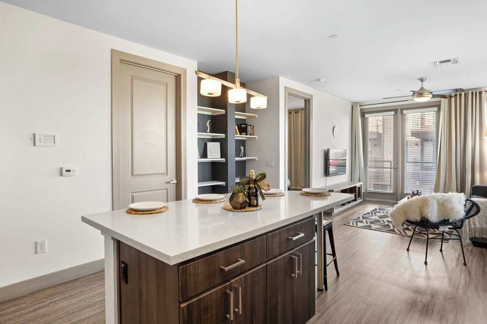 Kitchen, dining area