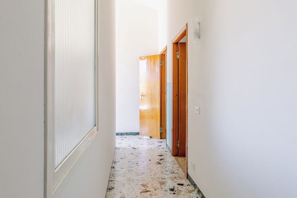 Room Detail