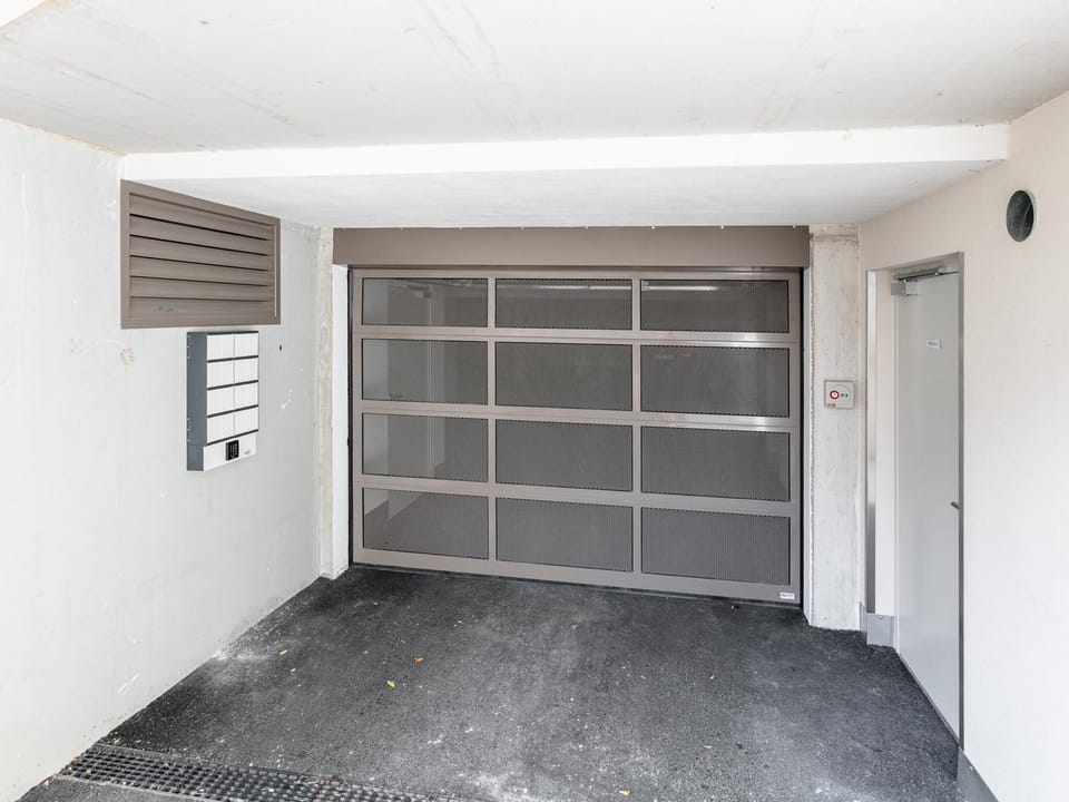 Entrance / Reception