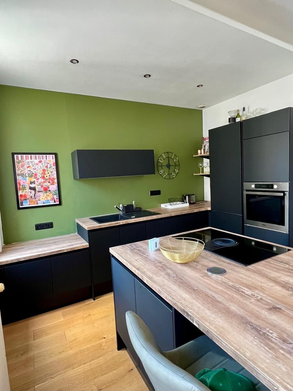 Apartment, City View | Private kitchen