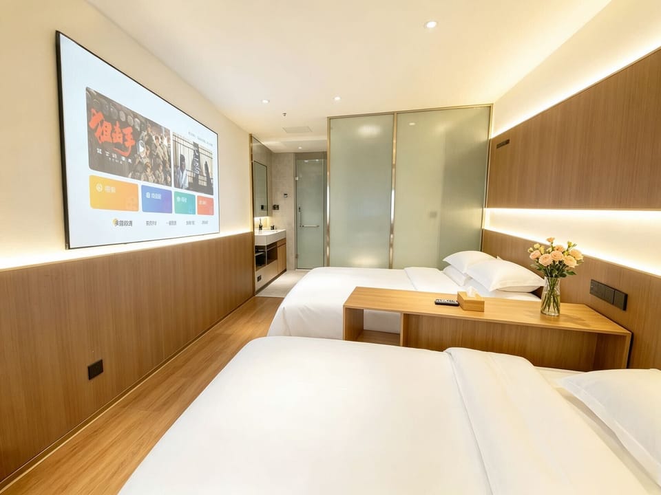 Twin Room | Desk, laptop workspace, free WiFi