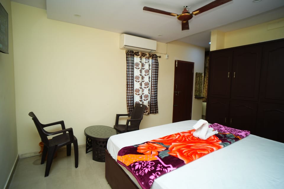 Economy Double Room, City View | WiFi (free)